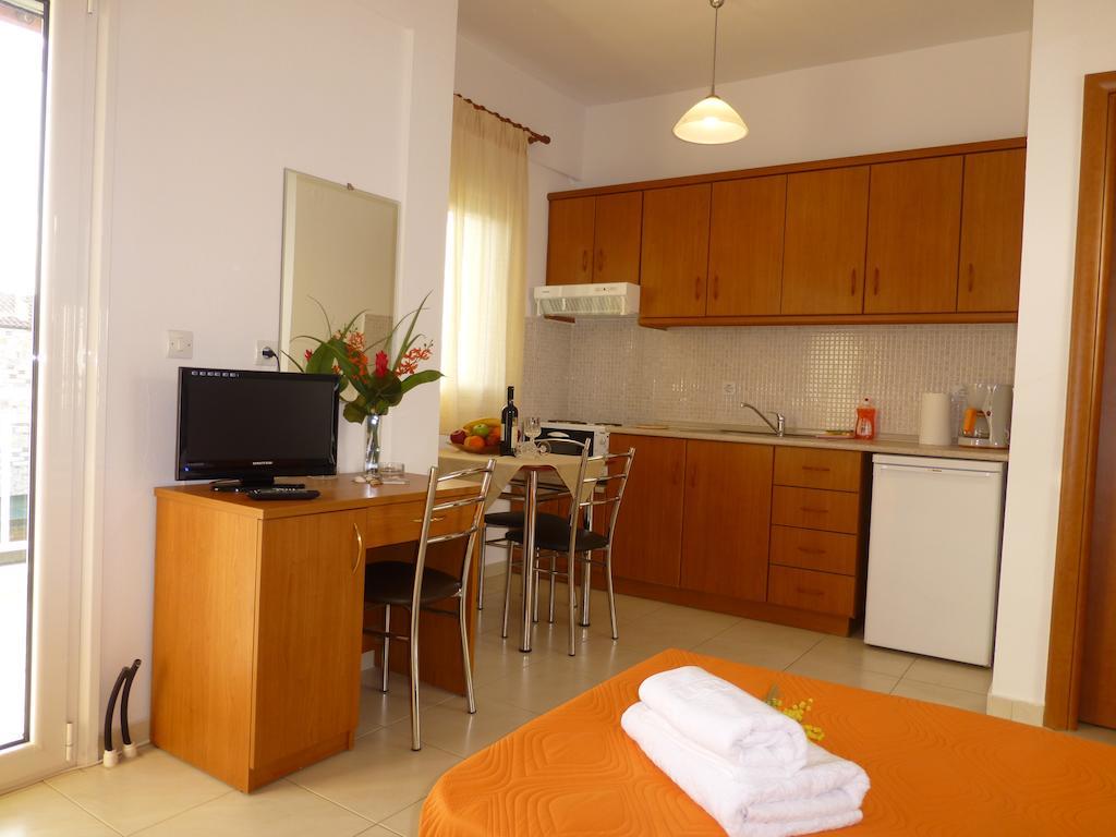 Pavloudis Apartments Psakoúdia Rom bilde